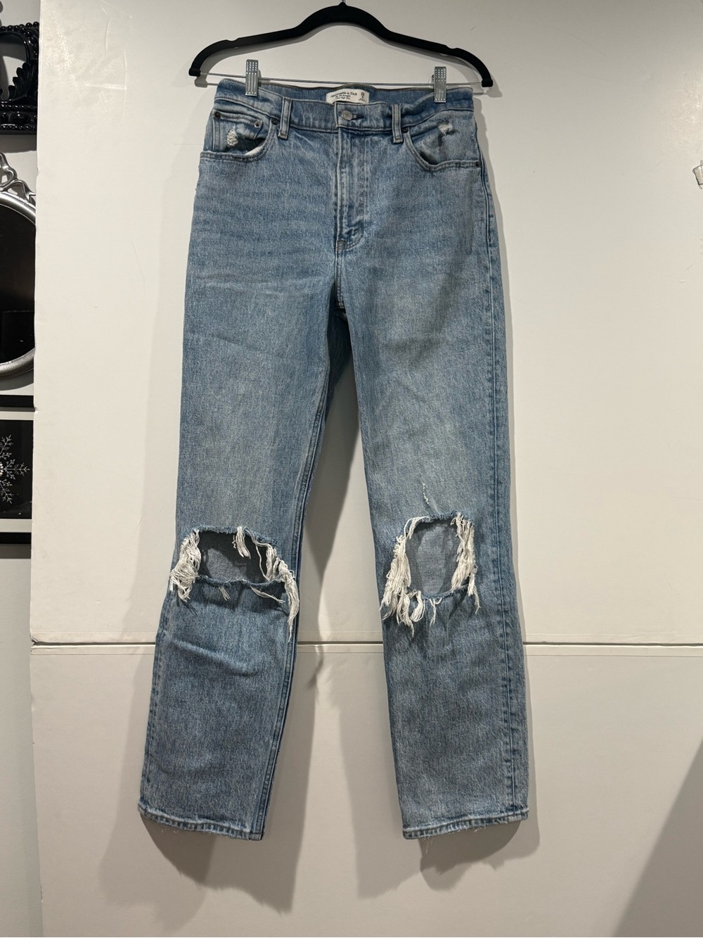 Abercrombie & Fitch Straight High Rise Jeans